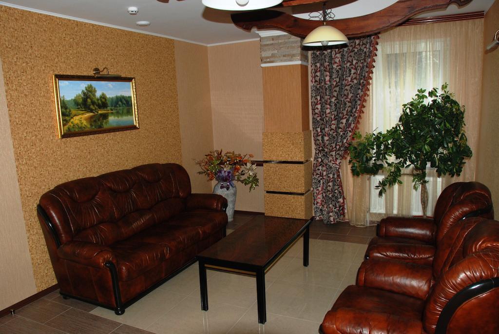 Shato Paradis Hotel Irpin Bagian luar foto