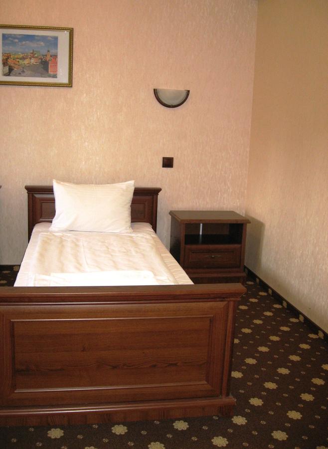 Shato Paradis Hotel Irpin Ruang foto